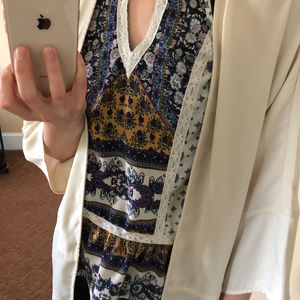 Forever 21 Shawl Cream S